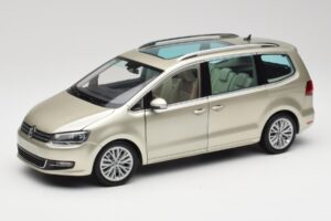 Volkswagen Sharan 7N Reflex Prata Metálico Minichamps 1:18 110051002 Metal