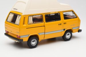 Volkswagen T3 Joker Autocaravana Schuco 1:18 450038500 Metal - imagem 3 de 8