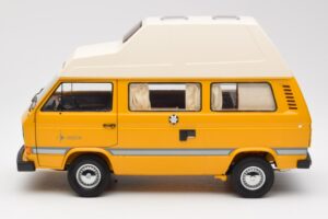 Volkswagen T3 Joker Autocaravana Schuco 1:18 450038500 Metal - imagem 4 de 8