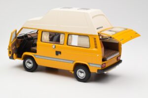Volkswagen T3 Joker Autocaravana Schuco 1:18 450038500 Metal - imagem 5 de 8