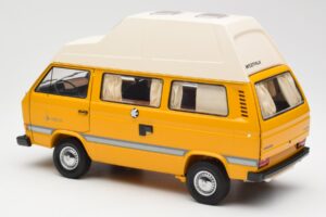 Volkswagen T3 Joker Autocaravana Schuco 1:18 450038500 Metal - imagem 7 de 8