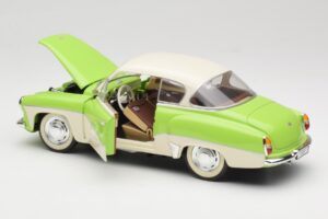 Wartburg 313 Verde Pastel sobre Bege Revell 1:18 9018 Metal - imagem 5 de 8