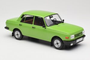 Wartburg 353 Verde MCG 1:18 MCG18062 Metal - imagem 4 de 6