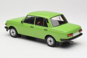 Wartburg 353 Verde MCG 1:18 MCG18062 Metal - imagem 5 de 6