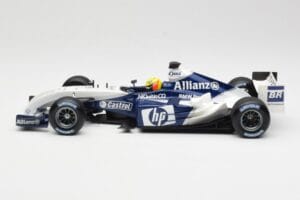 Williams FW26 BMW #4 R. Schumacher F1 2004 Minichamps 1:18 80430309495 Metal - imagem 3 de 6