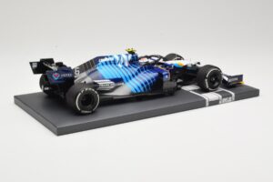 Williams Racing Mercedes FW43B #6 N. Latifi Saudi Arabian GP 2021 Minichamps 1:18 117212206 Metal - imagem 3 de 6