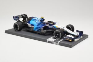 Williams Racing Mercedes FW43B #6 N. Latifi Saudi Arabian GP 2021 Minichamps 1:18 117212206 Metal - imagem 4 de 6
