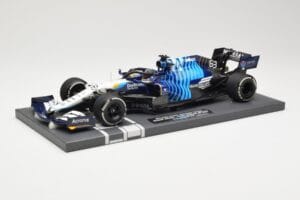 Williams Racing Mercedes FW43B #63 G. Russell Saudi Arabian GP 2021 Minichamps 1:18 117212263 Metal - imagem 2 de 6