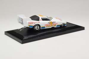 Winston Drag Racing Club of America Fun Car 1999 Racing Collectables 1:24 F002 Metal - imagem 3 de 7