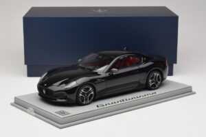 Maserati GranTurismo Trofeo Nero Assoluto BBR 1:18 P18240CMAS Resina - imagem 7 de 7