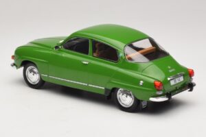 Saab 96 V4 Verde MCG 1:18 MCG18655 Metal - imagem 5 de 6