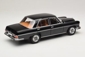 Mercedes 280 SE W108 Preto Norev 1:18 183360 Metal - imagem 3 de 8