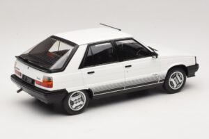 Renault 11 Turbo Branco MCG 1:18 MCG18589 Metal - imagem 2 de 6