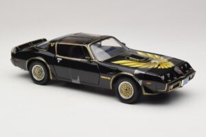 Pontiac Firebird Trans Am Kill Bill Movie Greenlight 1:18 12951 Metal - imagem 4 de 6