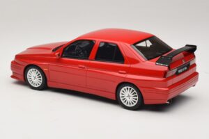 Alfa Romeo 155 GTA Stradale Alfa Red Otto 1:18 OT1132 Resina - imagem 5 de 6