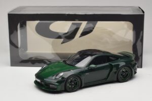 Porsche 911 992 Turbo S Brabus 900 Rocket R Mean Green GT Spirit 1:18 GT959 Resina - imagem 6 de 6