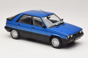 Renault 11 TXE Blue Metallic MCG 1:18 MCG18591 Metal - imagem 4 de 6