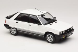 Renault 11 Turbo Branco MCG 1:18 MCG18589 Metal - imagem 4 de 6