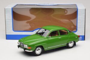 Saab 96 V4 Verde MCG 1:18 MCG18655 Metal - imagem 6 de 6