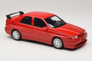 Alfa Romeo 155 GTA Stradale Alfa Red Otto 1:18 OT1132 Resina - imagem 4 de 6