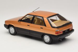 Renault 11 GTL Dourado MCG 1:18 MCG18590 Metal - imagem 5 de 6