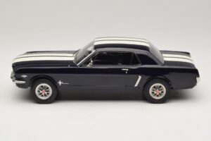 Ford Mustang Nightmist Blue Norev 1:18 182805 Metal - imagem 3 de 6