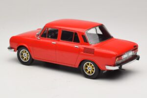 Skoda 100 Vermelho Jantes Douradas MCG 1:18 MCG18784 Metal - imagem 5 de 6