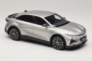 Alpine A390 GT Argent Mercure Otto 1:18 OT1318 Resina - imagem 4 de 6