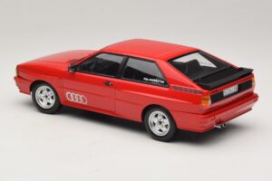 Audi Quattro Vermelho Edição de Concessionário Minichamps 1:18 A5-5893 Metal - imagem 5 de 6