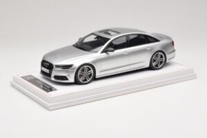 Audi S6 C7 Florett Silver Metallic IVY Merit 1:18 REMC038 Resina - imagem 2 de 7