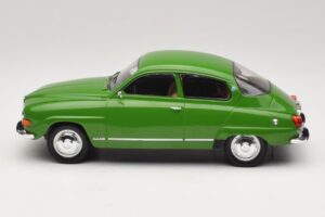 Saab 96 V4 Verde MCG 1:18 MCG18655 Metal - imagem 3 de 6
