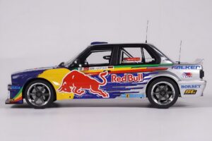BMW E30 V8 #229 E. Hountondji Red Bull Driftbrothers Drift 2023 Azul Otto 1:18 OT486 Resina - imagem 3 de 5
