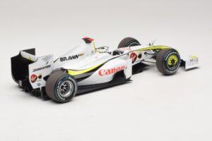 Brawn GP BGP001 #22 J. Button Singapore GP 2009 Minichamps 1:18 180090222 Resina - imagem 2 de 7