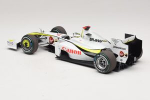 Brawn GP BGP001 #22 J. Button Singapore GP 2009 Minichamps 1:18 180090222 Resina - imagem 5 de 7