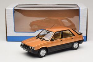 Renault 11 GTL Dourado MCG 1:18 MCG18590 Metal - imagem 6 de 6