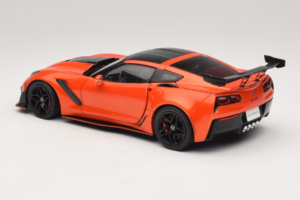 Chevrolet Corvette C7 ZR1 Vermelho IXO 1:18 U18RDC001-FO Metal - imagem 7 de 8