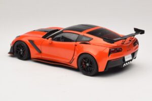 Chevrolet Corvette C7 ZR1 Vermelho IXO 1:18 U18RDC001-FO Metal - imagem 7 de 8