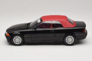 BMW 3 Series E36 Descapotável Preto MCG 1:18 MCG18318 Metal - imagem 4 de 7