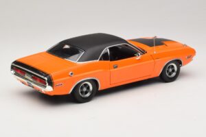 Dodge Challenger R/T Fast & Furious Darden's Car Greenlight 1:18 12846 Metal - imagem 3 de 8