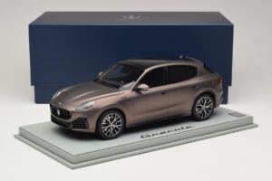 Maserati Grecale Bronze BBR 1:18 P18220FMAS Resina - imagem 7 de 7