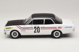 Opel Commodore A #20 H. Greder / P. Pagani Rally Monte Carlo 1971 MCG 1:18 MCG18561R Metal - imagem 3 de 6