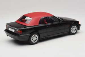 BMW 3 Series E36 Descapotável Preto MCG 1:18 MCG18318 Metal - imagem 3 de 7