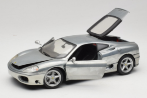 Ferrari 360 Modena Prateado Cromado Hot Wheels 1:18 27774 Metal - imagem 2 de 8