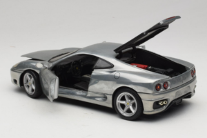 Ferrari 360 Modena Prateado Cromado Hot Wheels 1:18 27774 Metal - imagem 5 de 8