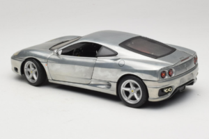 Ferrari 360 Modena Prateado Cromado Hot Wheels 1:18 27774 Metal - imagem 7 de 8