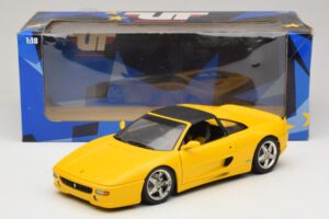 Ferrari F355 Spider Amarelo com Teto Preto UT Models 1:18 180074030-P4 Metal - imagem 8 de 8