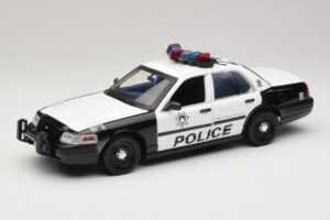 Ford Crown Victoria Police Interceptor The Hangover Movie Greenlight 1:18 Ford Crown Victoria Police Interceptor The Hangover Movie Greenlight 1:18 12911 Metal