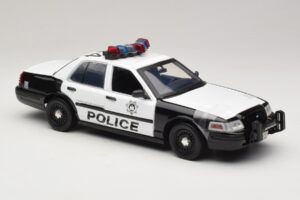 Ford Crown Victoria Police Interceptor The Hangover Movie Greenlight 1:18 12911 Metal - imagem 4 de 6