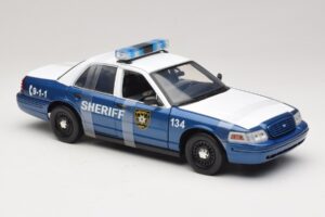 Ford Crown Victoria Police Interceptor The Walking Dead Greenlight 1:18 12957 Metal - imagem 4 de 6
