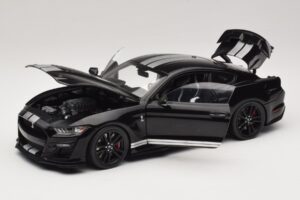 Ford Mustang Shelby GT500 S550 Preto IXO 1:18 U18RDC002-FO Metal - imagem 2 de 8